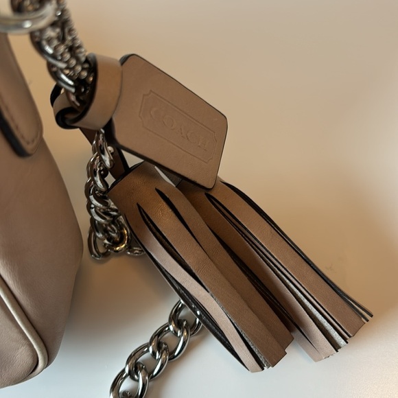 Coach | Light Khaki Leather Flight Bag #F25362 - Picture 6 of 11